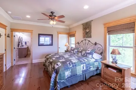 27 Indianola Lane Bryson City NC 28713