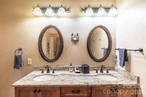 27 Indianola Lane Bryson City NC 28713