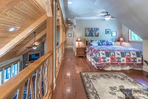 27 Indianola Lane Bryson City NC 28713