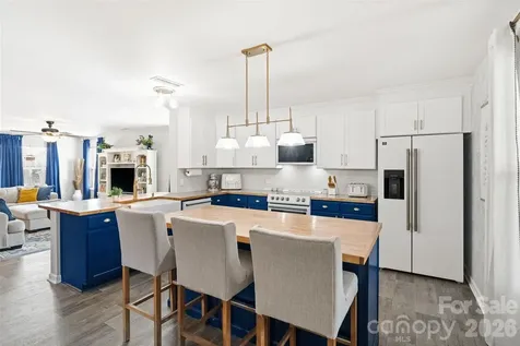 1525 Cazador Lane York SC 29745