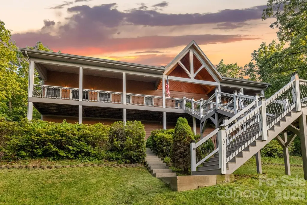 6 Grouse Terrace Fairview NC 28730