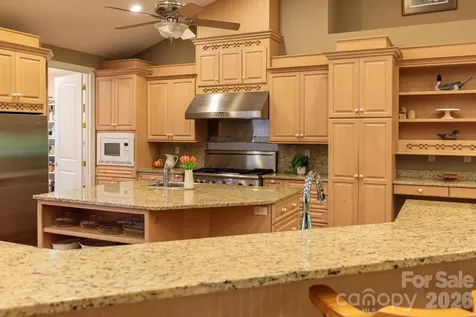 6 Grouse Terrace Fairview NC 28730