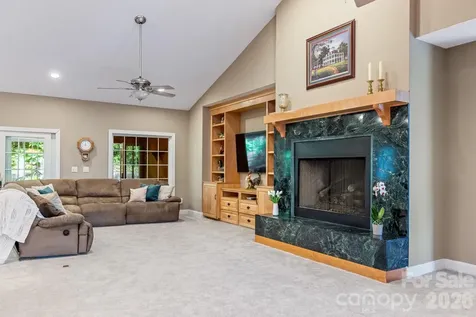 6 Grouse Terrace Fairview NC 28730