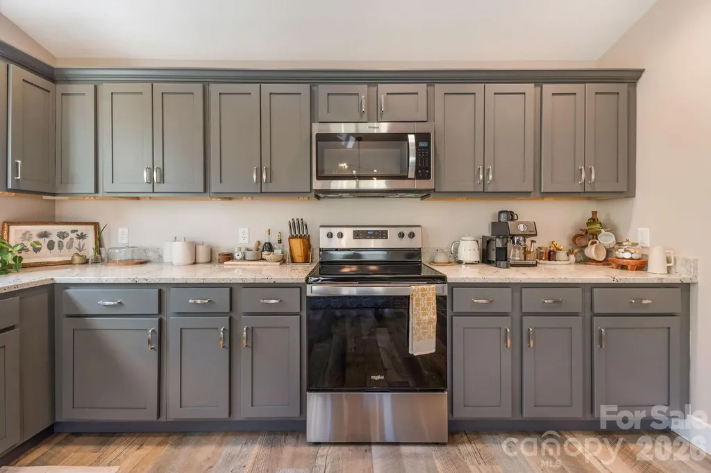 38 Sunrise Drive Mars Hill NC 28754