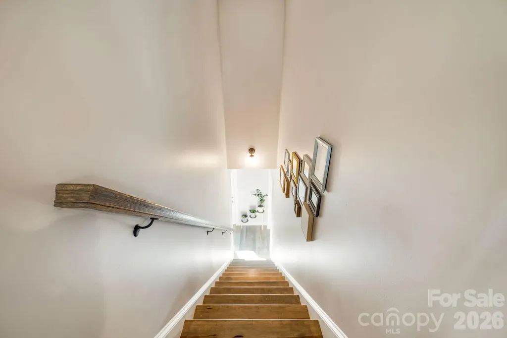38 Sunrise Drive Mars Hill NC 28754