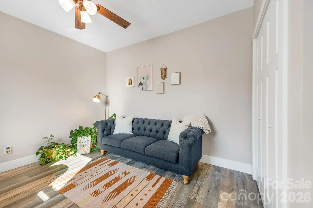 38 Sunrise Drive Mars Hill NC 28754