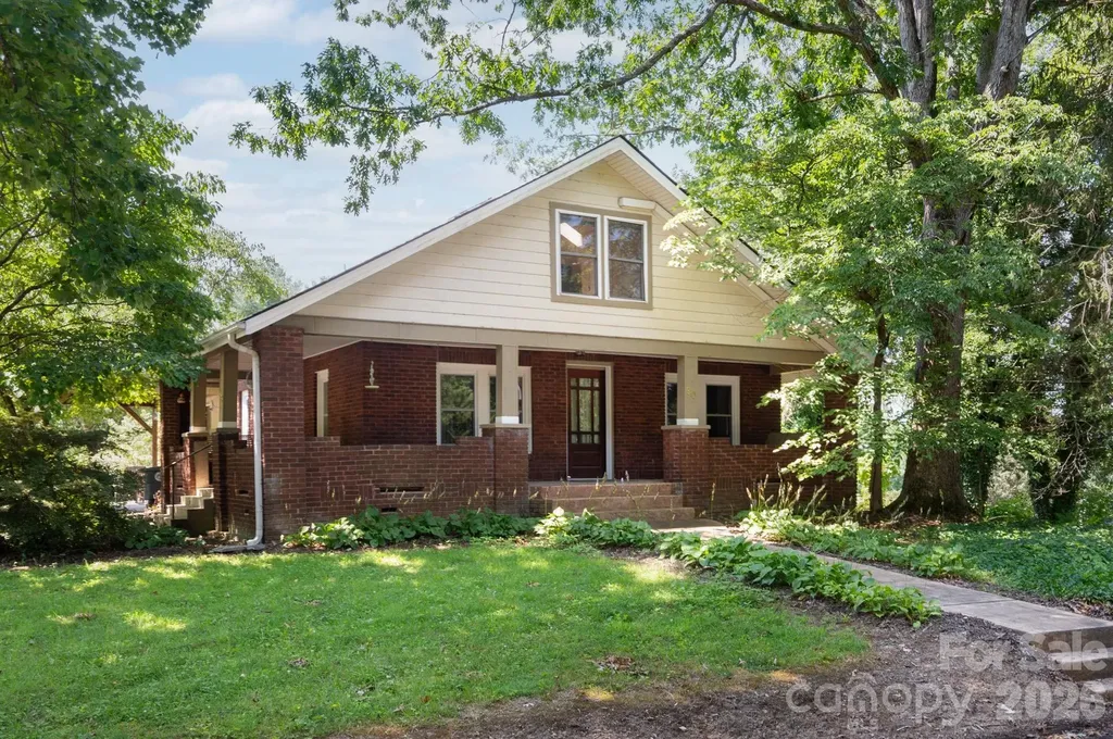 90 Jonestown Road Asheville NC 28804