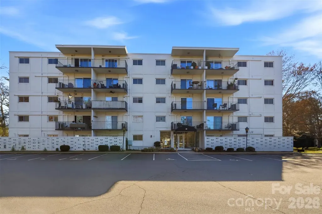2503 Roswell Avenue Charlotte NC 28209