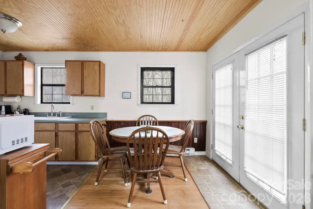 509 High Top Drive Fletcher NC 28732