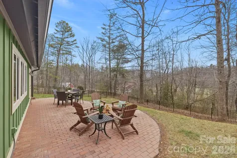 14 Sunny Hollow Lane Fairview NC 28730