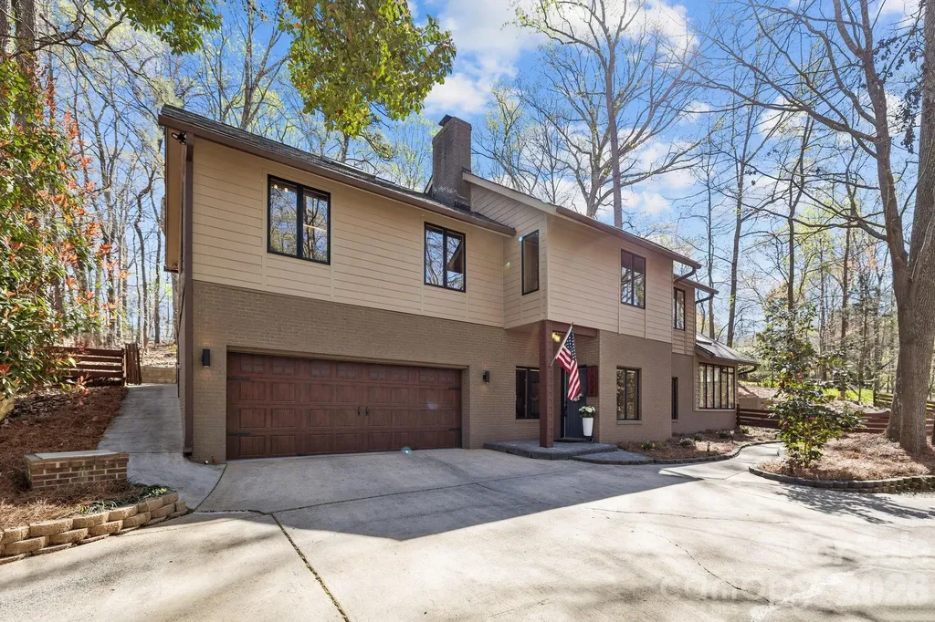 13634 Pine Harbor Road Charlotte NC 28278