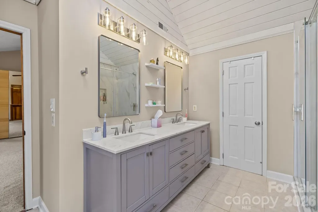 13634 Pine Harbor Road Charlotte NC 28278