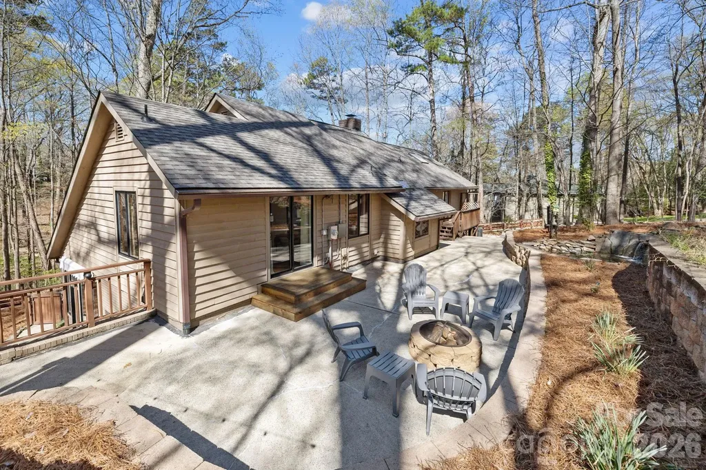 13634 Pine Harbor Road Charlotte NC 28278