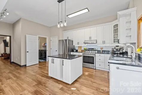 13634 Pine Harbor Road Charlotte NC 28278