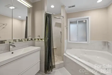 13634 Pine Harbor Road Charlotte NC 28278