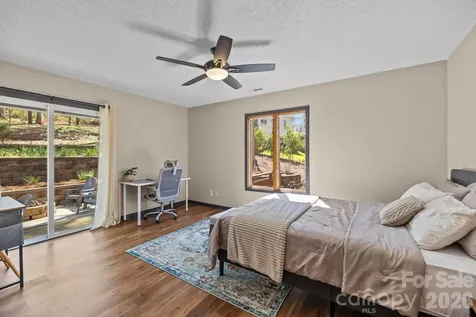 13634 Pine Harbor Road Charlotte NC 28278