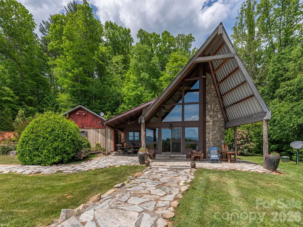 461 Ferguson Cove Loop Clyde NC 28721