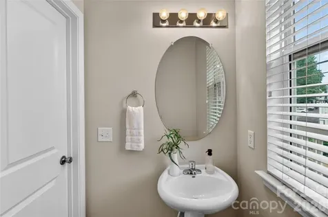 1508 Walnut View Drive Charlotte NC 28208