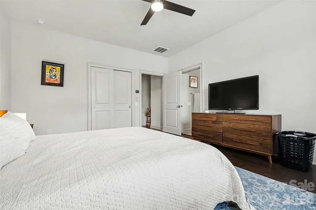 3030 Fairview Villa Court Charlotte NC 28209