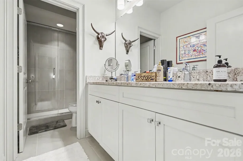 3030 Fairview Villa Court Charlotte NC 28209