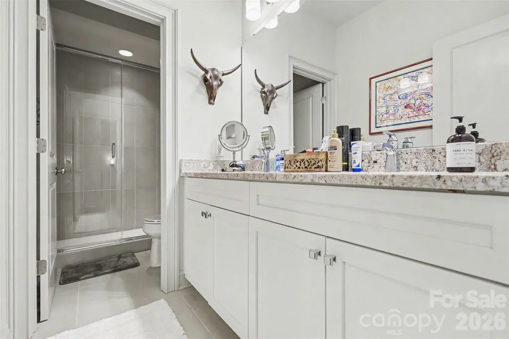 3030 Fairview Villa Court Charlotte NC 28209