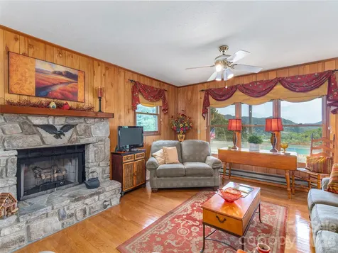 21 Flint Lane Maggie Valley NC 28751