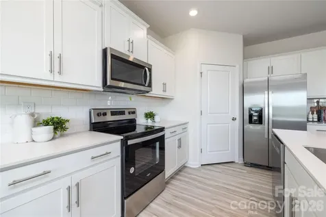 57 Laurel Pointe Drive Waynesville NC 28785