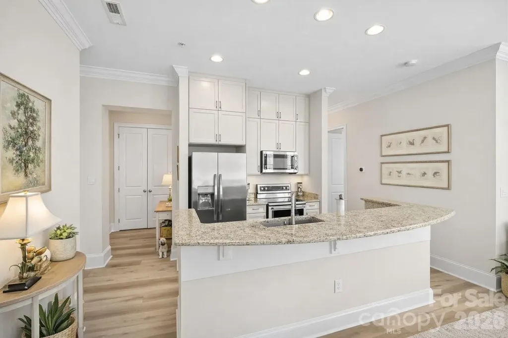 2994 Selwyn Avenue Charlotte NC 28209