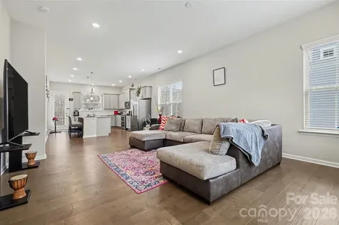 9524 Ainslie Downs Street Charlotte NC 28273