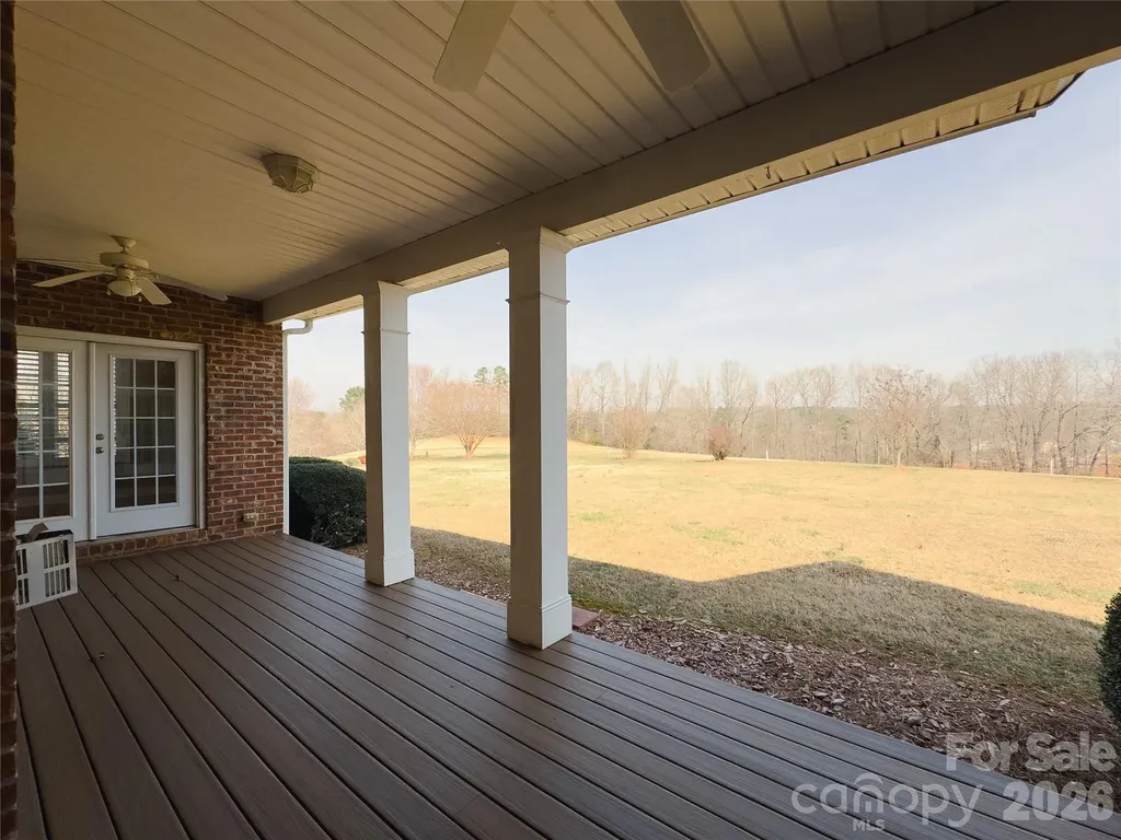 140 Hunters Hill Drive Statesville NC 28677