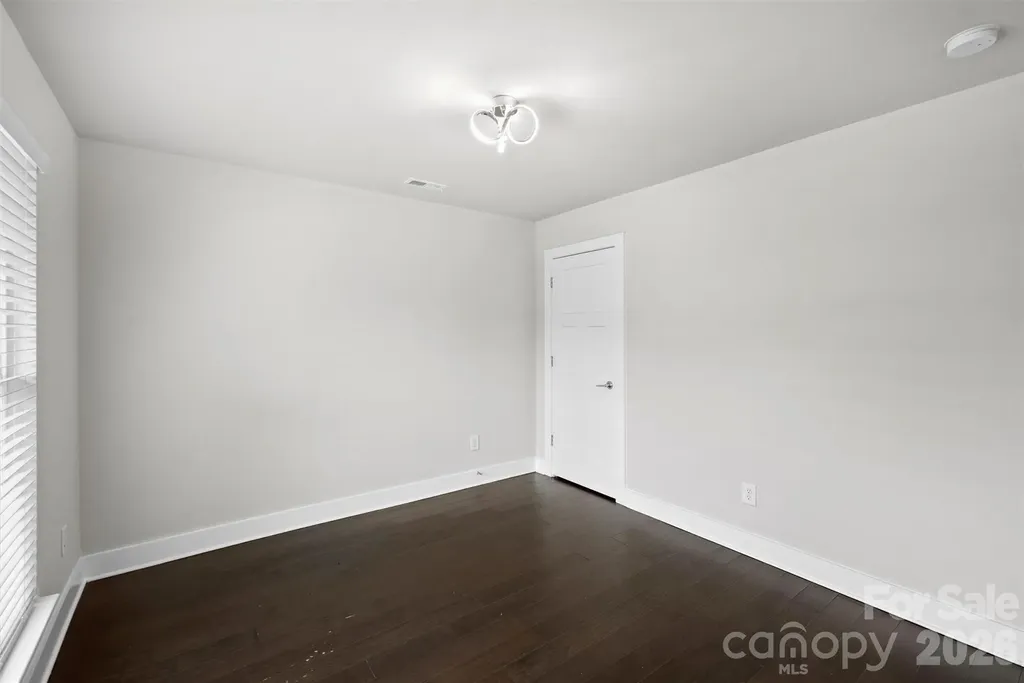 1555 Duckworth Avenue Charlotte NC 28208