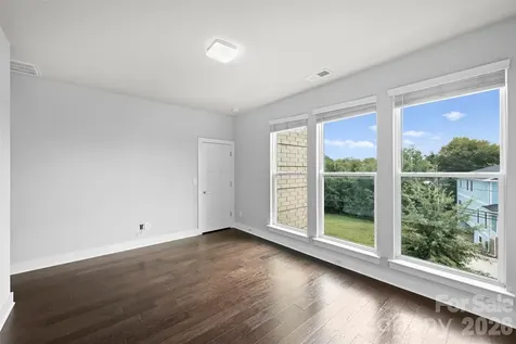 1555 Duckworth Avenue Charlotte NC 28208