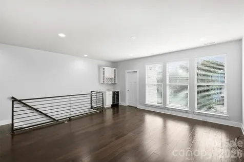 1555 Duckworth Avenue Charlotte NC 28208