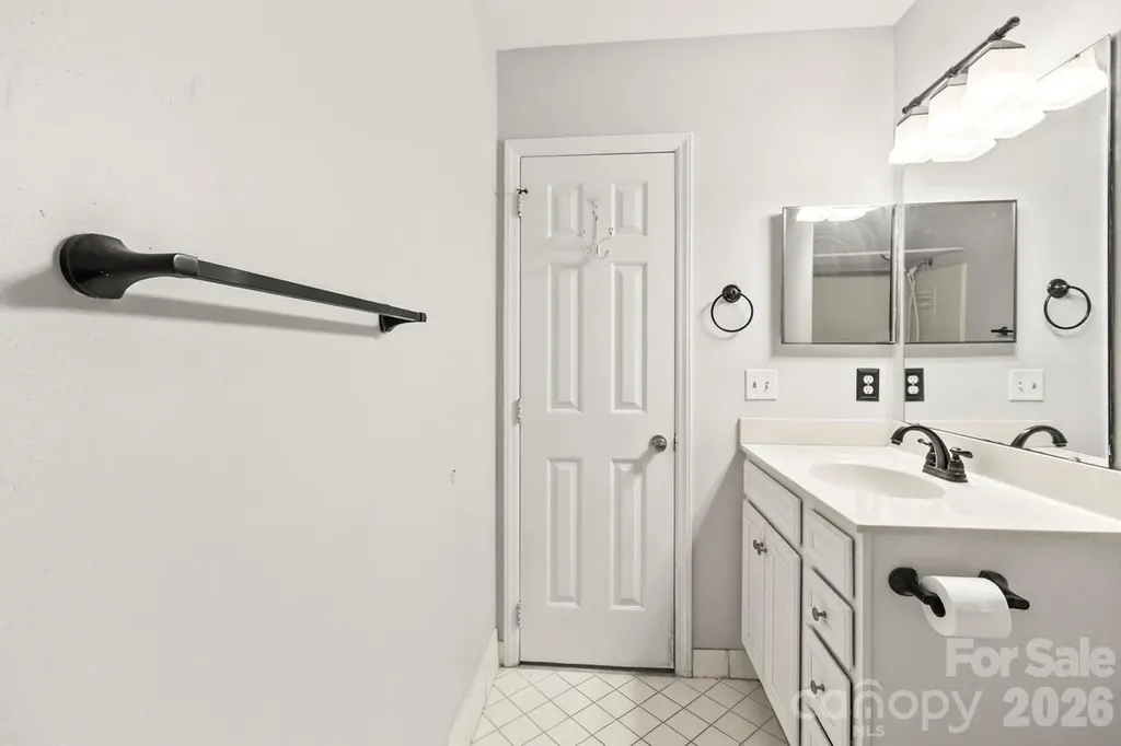 6041 Crape Myrtle Lane Charlotte NC 28216