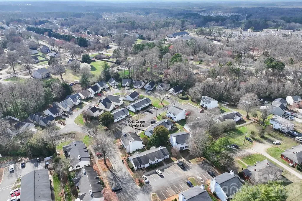 6041 Crape Myrtle Lane Charlotte NC 28216