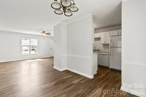 6041 Crape Myrtle Lane Charlotte NC 28216