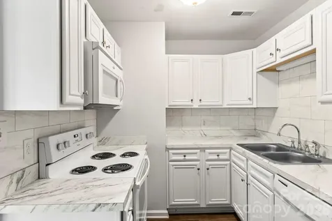 6041 Crape Myrtle Lane Charlotte NC 28216