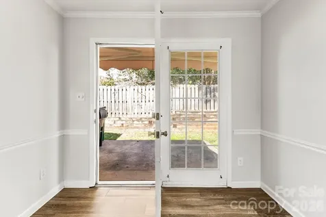 6041 Crape Myrtle Lane Charlotte NC 28216