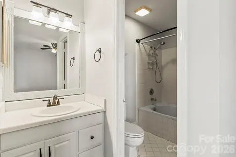 6041 Crape Myrtle Lane Charlotte NC 28216