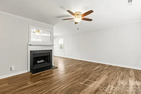 6041 Crape Myrtle Lane Charlotte NC 28216