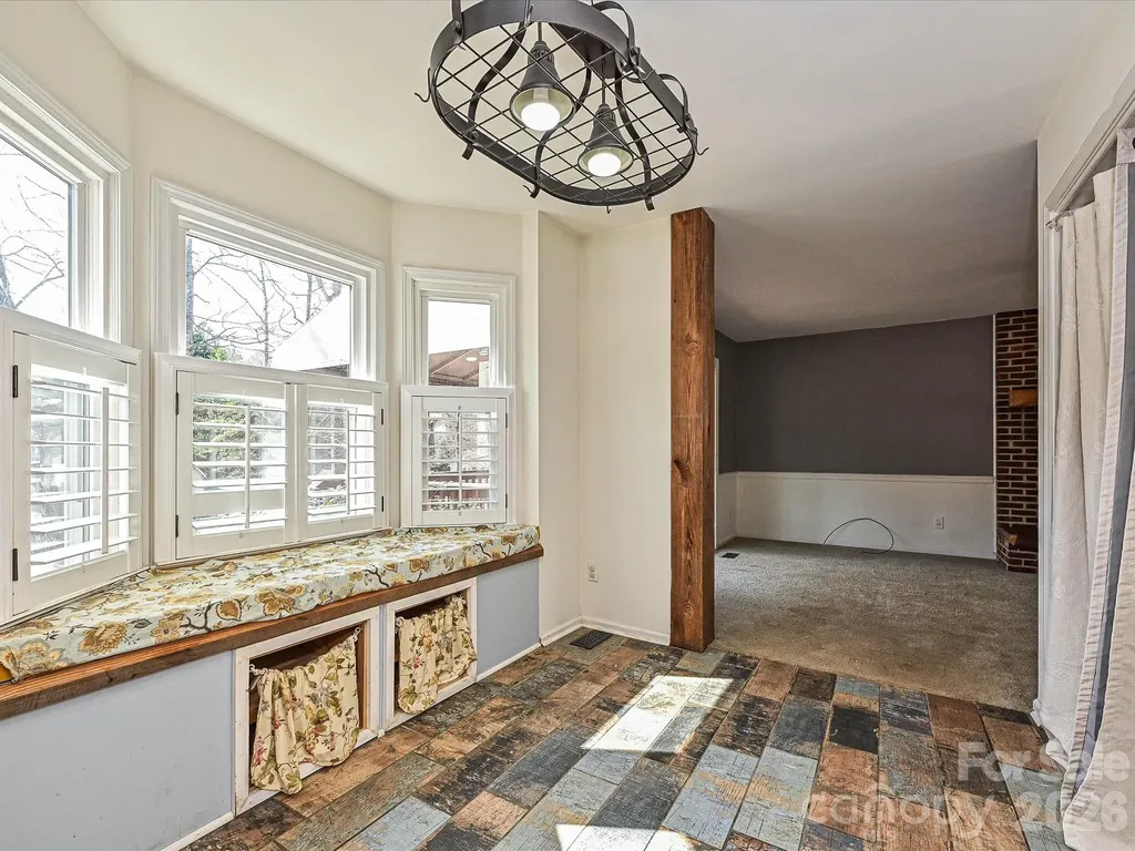 104 Deertrack Drive Mount Holly NC 28120