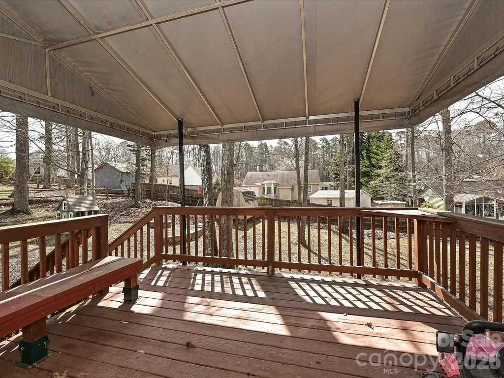 104 Deertrack Drive Mount Holly NC 28120
