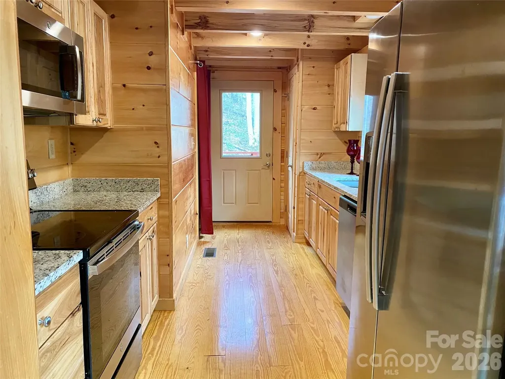 3301 State Highway 197 N Burnsville NC 28714