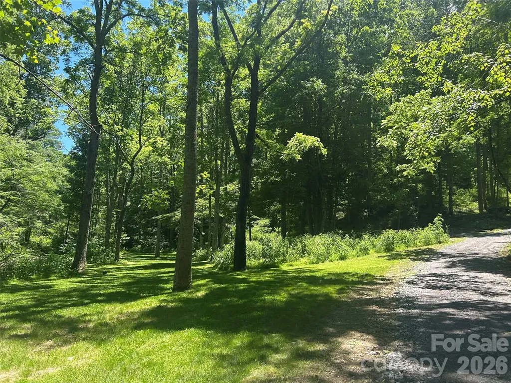 3301 State Highway 197 N Burnsville NC 28714