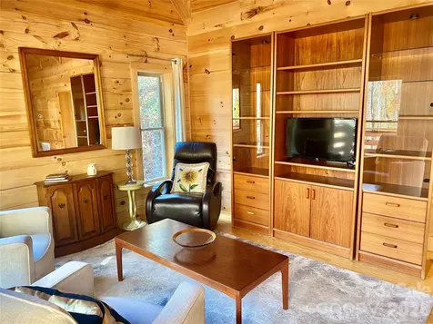 3301 State Highway 197 N Burnsville NC 28714