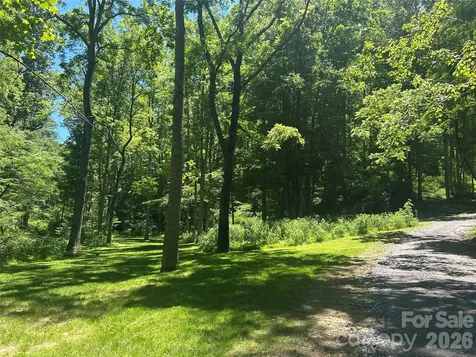 3301 State Highway 197 N Burnsville NC 28714