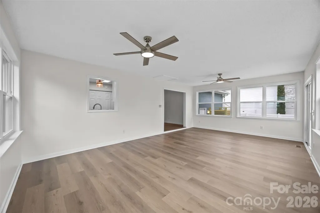 322 NE 57th Street NE Oak Island NC 28465