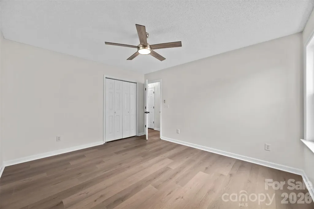 322 NE 57th Street NE Oak Island NC 28465