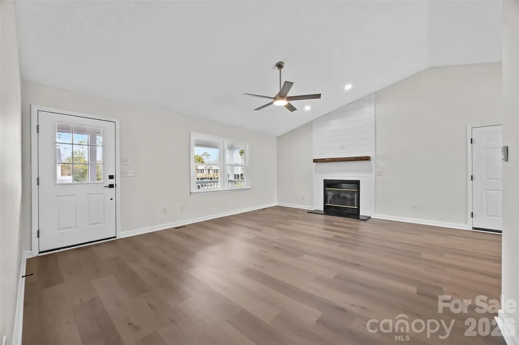 322 NE 57th Street NE Oak Island NC 28465