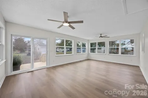 322 NE 57th Street NE Oak Island NC 28465